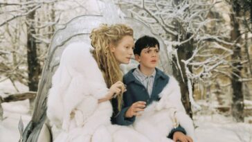 Why should everyone watch Narnia?