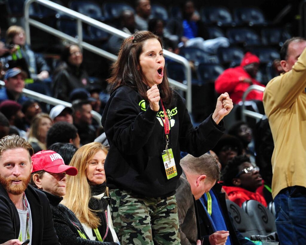 Jami Gertz - Atlanta Hawks Owners