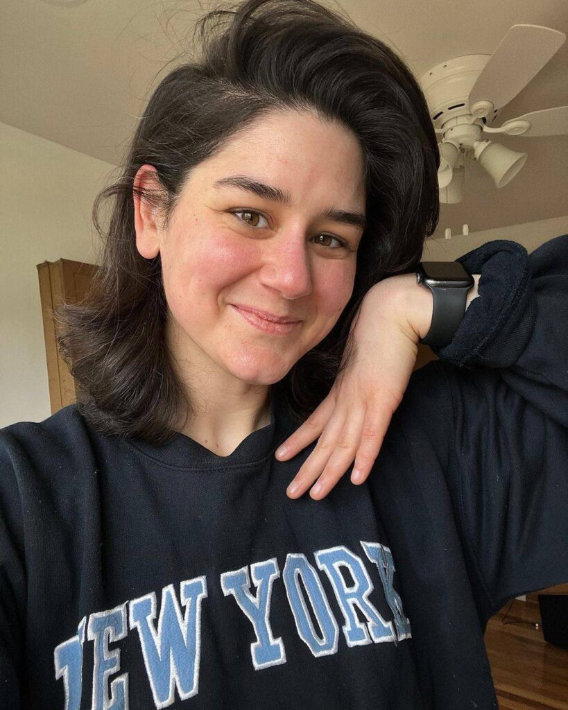 Elyse Myers' Net Worth: A Deep Dive into the TikTok Sensation's Wealth 9 Elyse Myers Net Worth