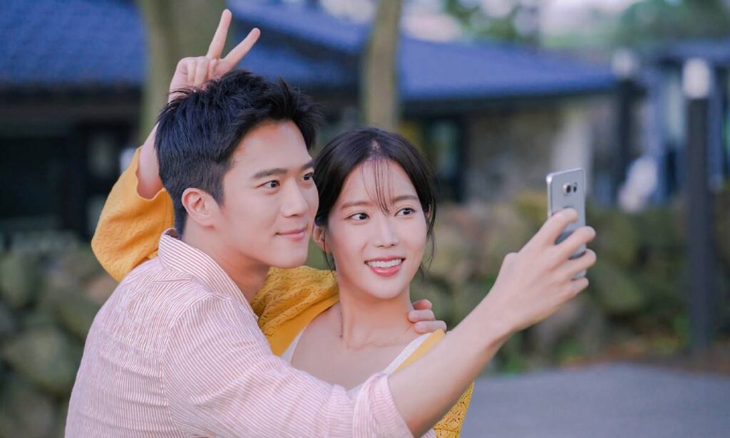 Ha Seok Jin with his wife