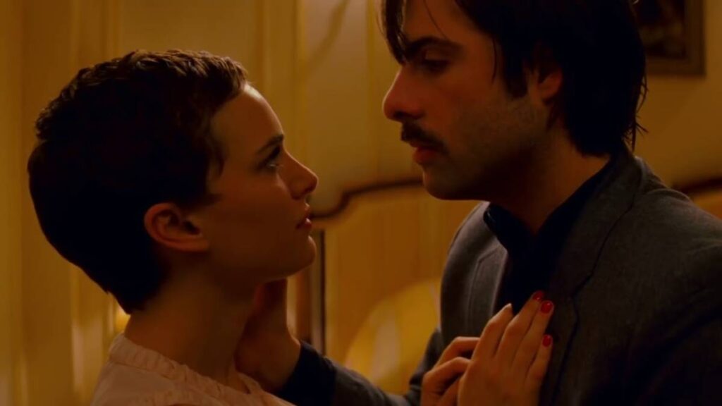 7 Must Watch Movies Like The Wonderful Story of Henry Sugar That Redefine The Art Of Storytelling 4 Hotel Chevalier