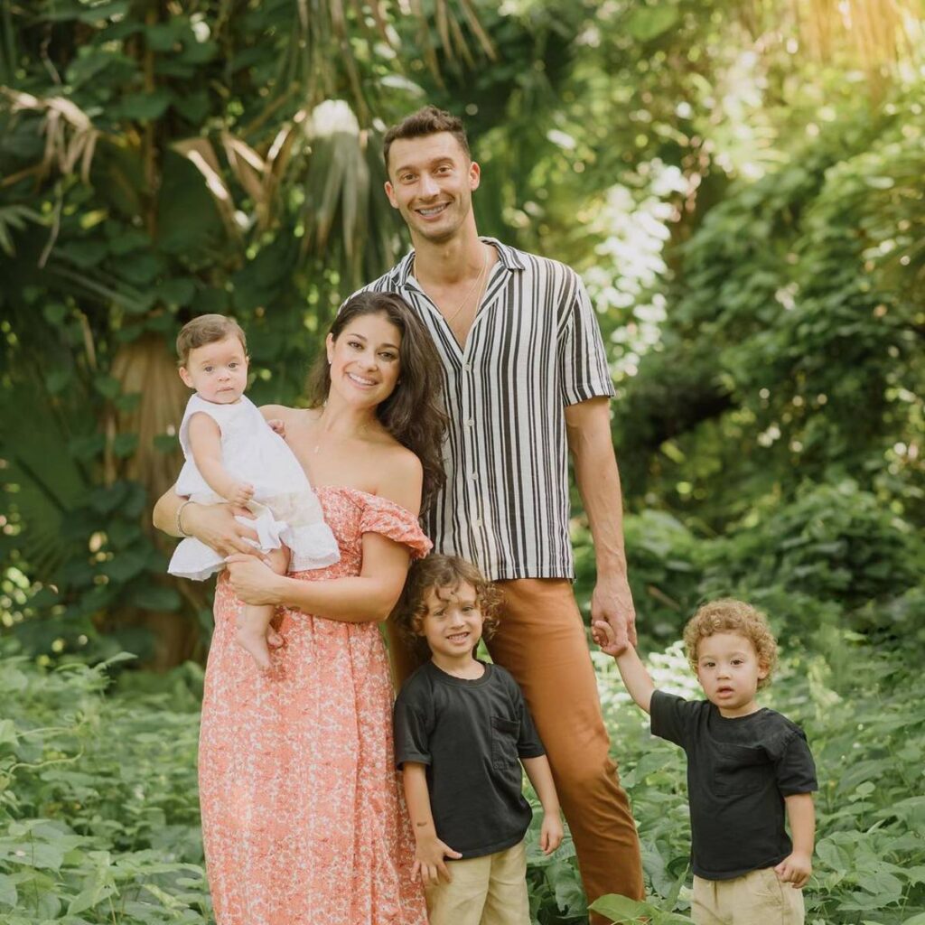 Loren and Alexei Brovarnik: Navigating Parenthood Amidst Controversies and Personal Struggles 7 Loren and Alexei Brovarnik Family