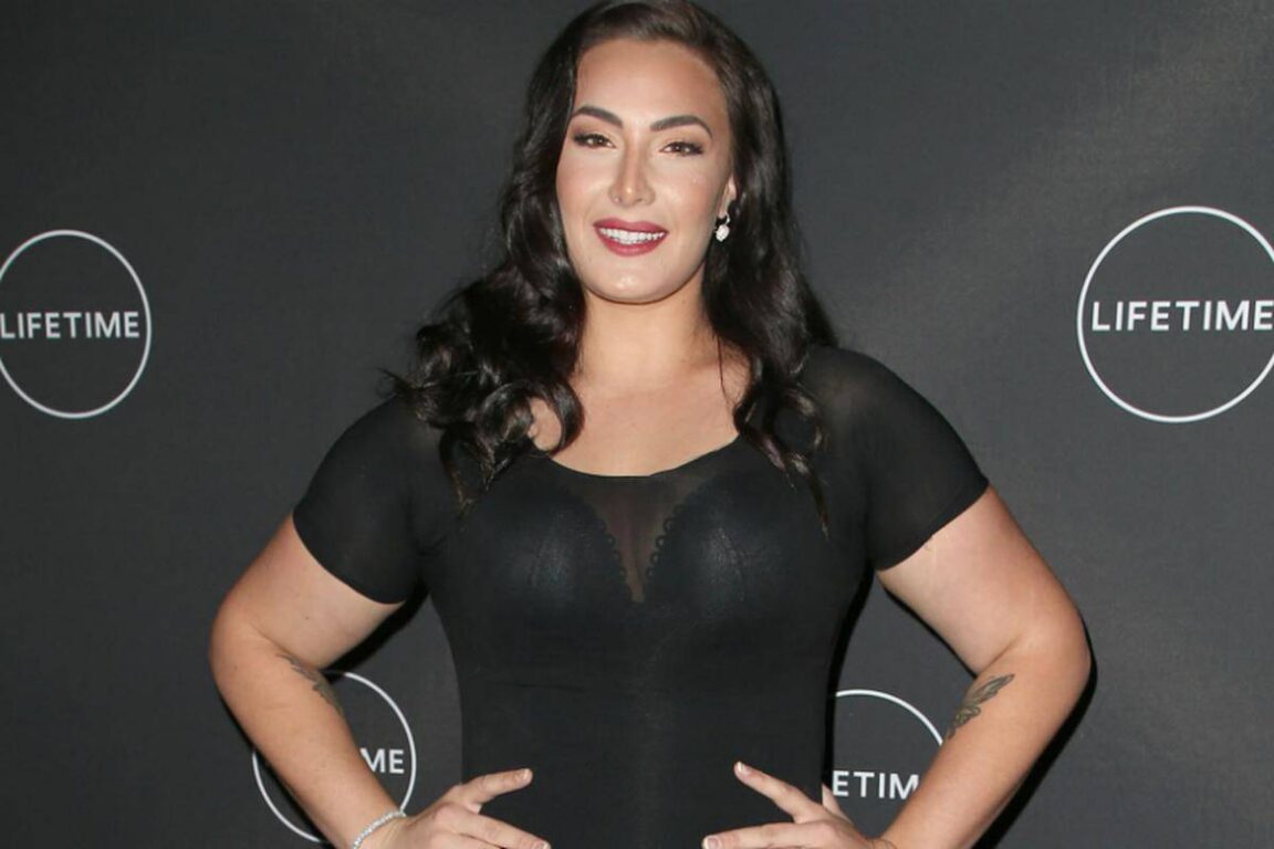 Who Is Annaliza Seagal? The Anti-Celebrity Daughter Of Tinseltown