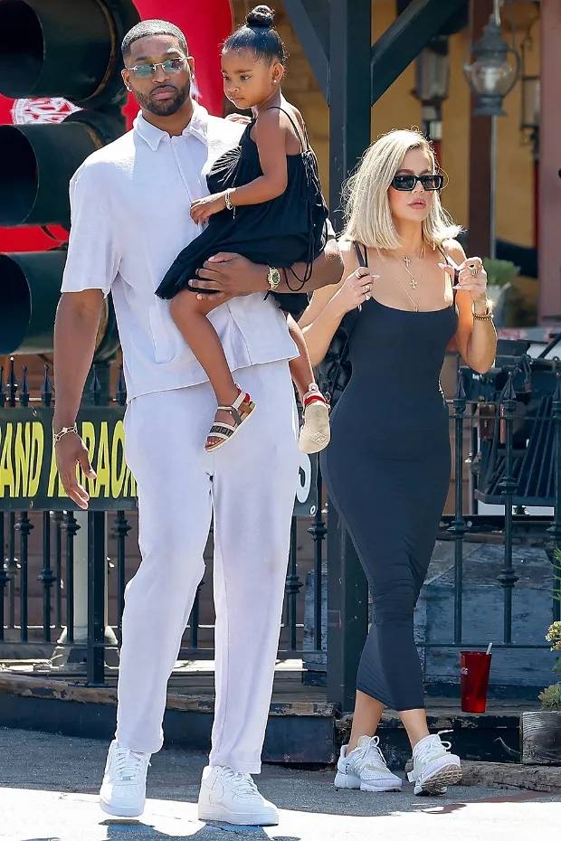 Khloé Kardashian's Love Life: The Complete Relationship Timeline 16 Khloe Kardashian Co Parenting