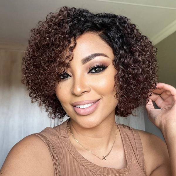 What Are the Differences Between Wet Curls and Kinky Curls