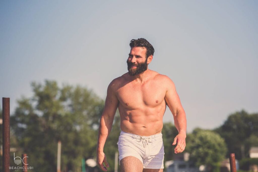 5 Insane Facts About Dan Bilzerian Net Worth That Will Blow Your Mind 8 Lifestyle of the Instagram King
